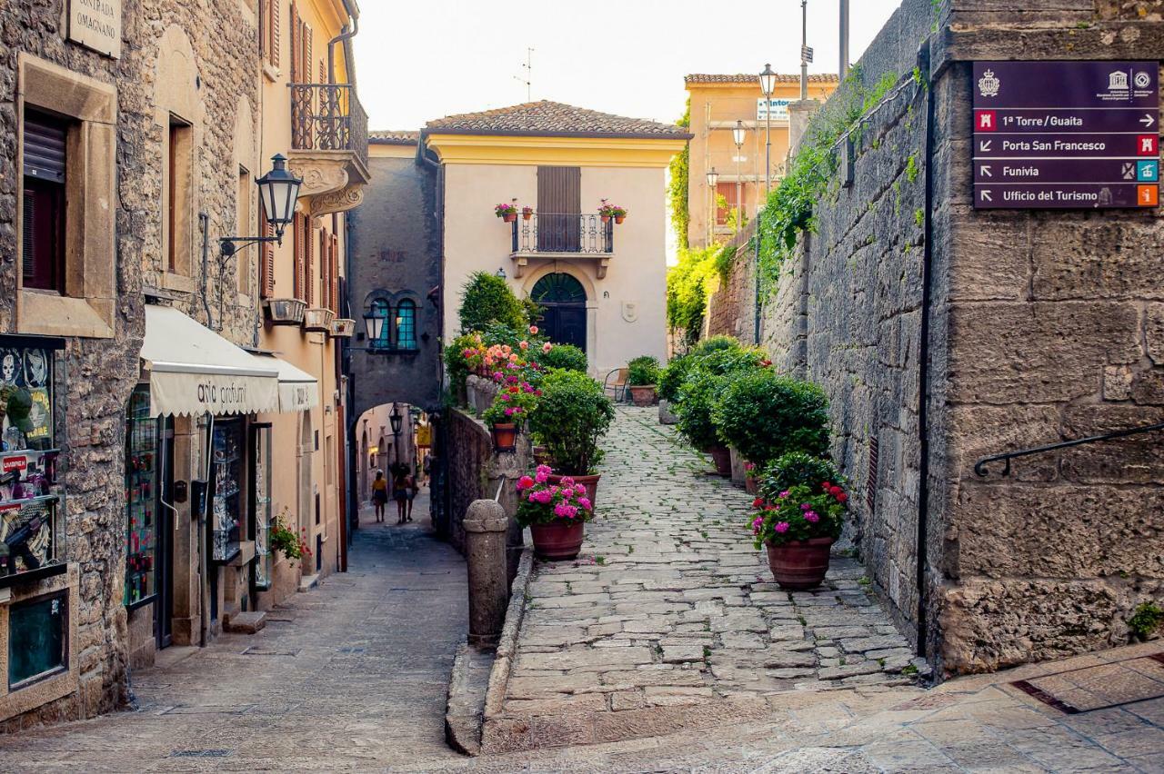 Bed and Breakfast Antica Bifora Rsm San Marino Exterior foto